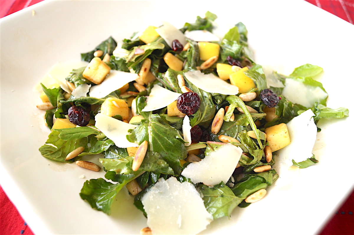 Read more about the article Rocket Salad With Apple, Cranberries and Pine Nuts