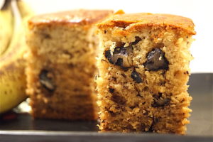 Read more about the article Rustic Banana Walnut Cake (Eggless)