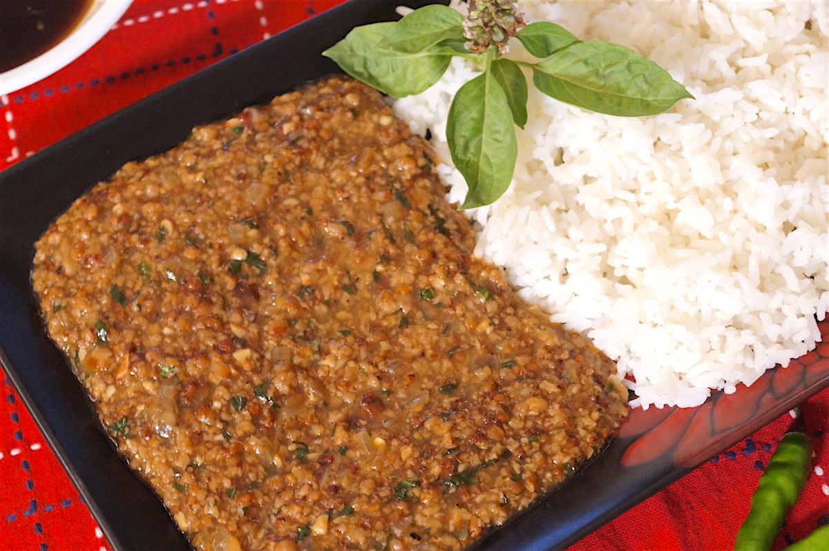 spicy lamb mince with basil and thai flavours